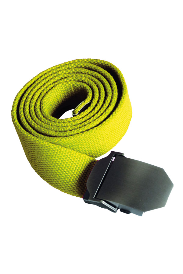 Close-up of a robust Korntex workwear belt with metal buckle on dark-coloured work trousers